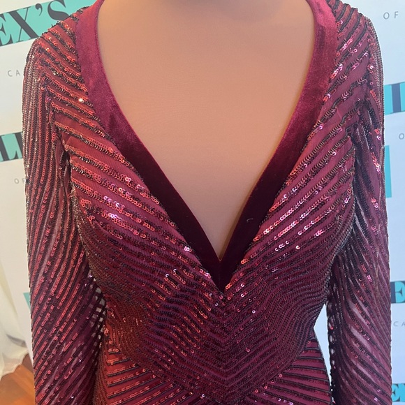 Jonathan Kayne Red Dress with Sequins - Picture 4 of 5
